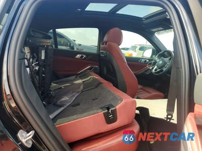 Zdjęcie 10 z 13 samochodu: 2022 BMW X6 XDRIVE40I VIN:5UXCY6C07N9K31273 - miniatura