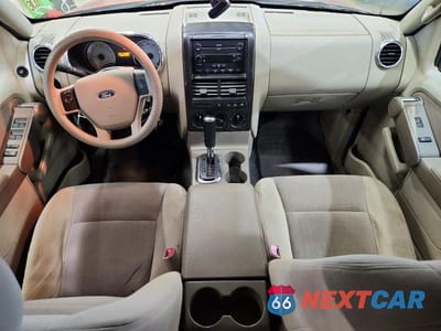 Zdjęcie 8 z 13 samochodu: 2007 FORD EXPLORER SPORT TRAC XLT VIN:1FMEU51K97UB63123 - miniatura