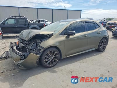2019 TOYOTA COROLLA HATCHBACK XSE JTNK4RBE4K3027516 - główne zdjęcie licytacji z USA - miniatura