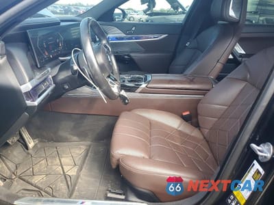 Zdjęcie 7 z 12 samochodu: 2024 BMW 740 XI VIN:WBA33EH09RCP88629 - miniatura