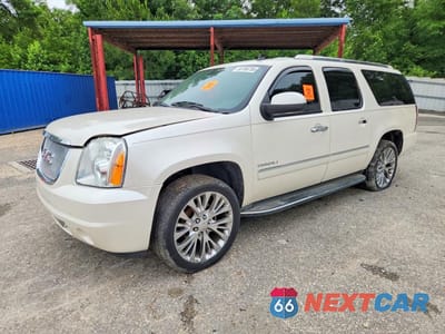 2012 GMC YUKON XL DENALI 1GKS2MEF3CR107460 - główne zdjęcie licytacji z USA - miniatura