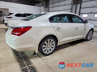 Trzecie zdjęcie samochodu z tyłu: 2014 BUICK LACROSSE PREMIUM VIN:1G4GE5G37EF248601 - miniatura