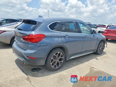 Trzecie zdjęcie samochodu z tyłu: 2021 BMW X1 SDRIVE28I VIN:WBXJG7C04M5S00931 - miniatura
