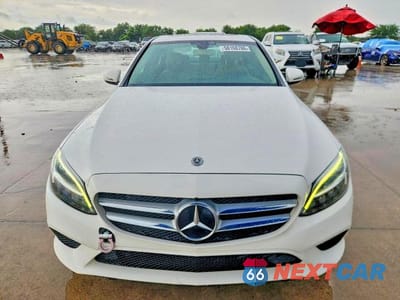 Piąte zdjęcie samochodu w środku: 2019 MERCEDES-BENZ C 300 VIN:55SWF8DB8KU293989 - miniatura