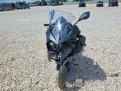 Drugie zdjęcie samochodu z przodu: 2025 KAWASAKI EX500 A/B VIN:ML5EXGJ17SDA70752 - miniatura