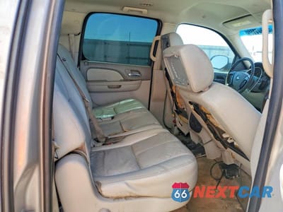Zdjęcie 11 z 13 samochodu: 2009 CHEVROLET SUBURBAN C1500 LT VIN:1GNFC26J29J105876 - miniatura