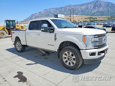 Czwarte zdjęcie samochodu z boku: 2018 FORD F250 SUPER DUTY VIN:1FT7W2BTXJEB71844 - miniatura