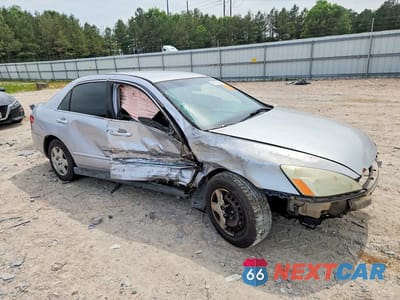 Czwarte zdjęcie samochodu z boku: 2005 HONDA ACCORD LX VIN:1HGCM56445A055241 - miniatura