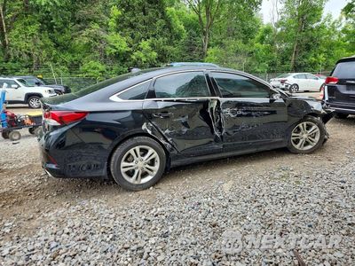 Trzecie zdjęcie samochodu z tyłu: 2019 HYUNDAI SONATA LIMITED VIN:5NPE34AFXKH785561 - miniatura