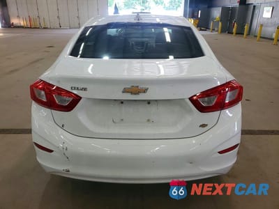 Zdjęcie 6 z 12 samochodu: 2016 CHEVROLET CRUZE LS VIN:1G1BC5SM0G7285418 - miniatura