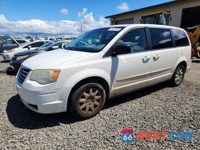 2010 CHRYSLER TOWN & COUNTRY LX 2A4RR4DE1AR137850 - główne zdjęcie licytacji z USA - miniatura