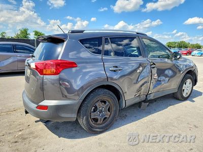 Trzecie zdjęcie samochodu z tyłu: 2015 TOYOTA RAV4 LE VIN:JTMZFREV7FJ038830 - miniatura