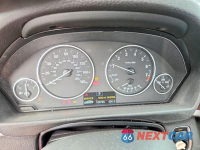 Zdjęcie 9 z 12 samochodu: 2014 BMW 328 XI VIN:WBA3B3C55EF544916 - miniatura
