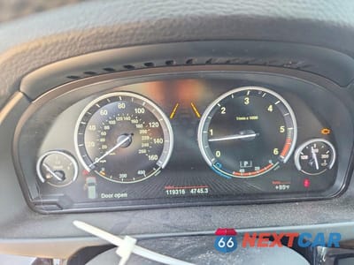 Zdjęcie 9 z 13 samochodu: 2015 BMW X5 XDRIVE35D VIN:5UXKS4C57F0J99041 - miniatura