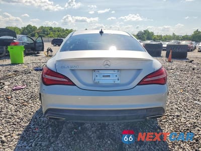 Zdjęcie 6 z 12 samochodu: 2018 MERCEDES-BENZ CLA 250 VIN:WDDSJ4EB1JN555072 - miniatura