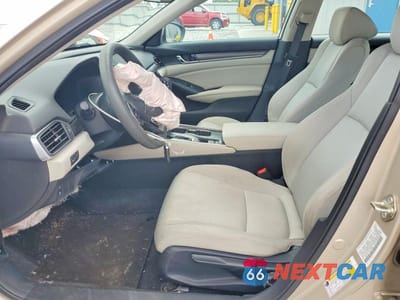 Zdjęcie 7 z 12 samochodu: 2019 HONDA ACCORD LX VIN:1HGCV1F17KA170942 - miniatura