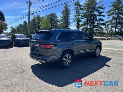 Czwarte zdjęcie samochodu z boku: 2023 TOYOTA SEQUOIA CAPSTONE VIN:7SVAAAAA8PX002228 - miniatura