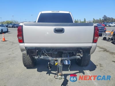 Zdjęcie 6 z 12 samochodu: 2004 CHEVROLET SILVERADO K2500 HEAVY DUTY VIN:1GCHK23224F245987 - miniatura