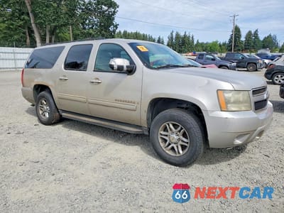 Czwarte zdjęcie samochodu z boku: 2009 CHEVROLET SUBURBAN K1500 LT VIN:1GNFK26369R281304 - miniatura