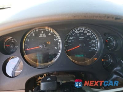 Zdjęcie 9 z 13 samochodu: 2013 CHEVROLET SUBURBAN K1500 LT VIN:1GNSKJE70DR158586 - miniatura