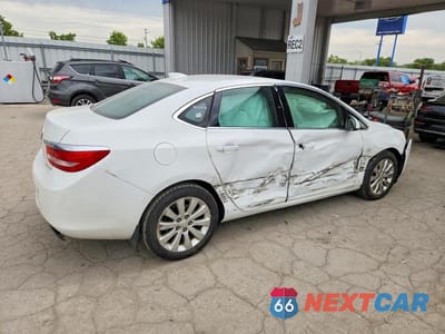 Trzecie zdjęcie samochodu z tyłu: 2015 BUICK VERANO VIN:1G4PP5SK5F4179347 - miniatura
