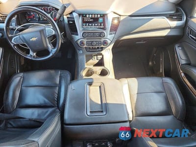 Zdjęcie 8 z 13 samochodu: 2019 CHEVROLET SUBURBAN K1500 LT VIN:1GNSKHKC0KR186881 - miniatura