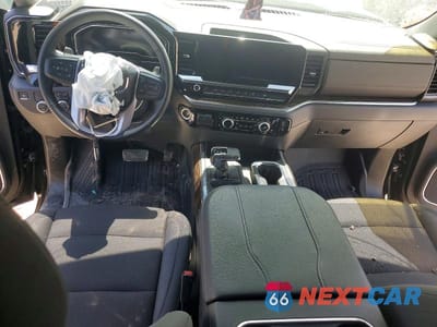 Zdjęcie 8 z 12 samochodu: 2025 GMC SIERRA C1500 ELEVATION VIN:3GTPHCED8SG155592 - miniatura