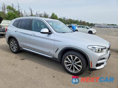 Czwarte zdjęcie samochodu z boku: 2018 BMW X3 XDRIVE30I VIN:5UXTR9C56JLD66531 - miniatura