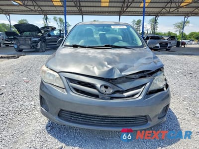 Piąte zdjęcie samochodu w środku: 2011 TOYOTA COROLLA LE VIN:2T1BU4EE3BC723214 - miniatura