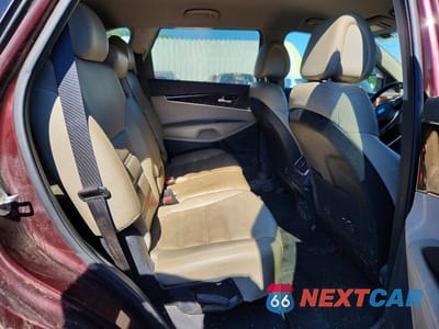 Zdjęcie 11 z 13 samochodu: 2016 KIA SORENTO EX VIN:5XYPHDA50GG132866 - miniatura