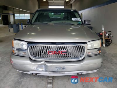 Piąte zdjęcie samochodu w środku: 2002 GMC NEW SIERRA C1500 VIN:2GTEC19T121230458 - miniatura