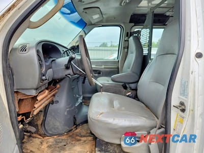 Zdjęcie 7 z 14 samochodu: 2006 FORD ECONOLINE E250 VAN VIN:1FTNE24L66DA44948 - miniatura