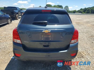Zdjęcie 6 z 12 samochodu: 2021 CHEVROLET TRAX LS VIN:KL7CJKSB3MB357684 - miniatura