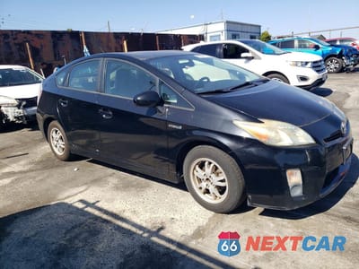 Czwarte zdjęcie samochodu z boku: 2010 TOYOTA PRIUS III VIN:JTDKN3DU4A5013914 - miniatura