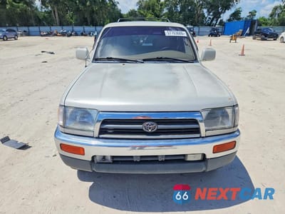 Piąte zdjęcie samochodu w środku: 1997 TOYOTA 4RUNNER SR5 VIN:JT3GN86R8V0032436 - miniatura