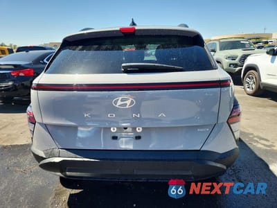 Zdjęcie 6 z 12 samochodu: 2025 HYUNDAI KONA SEL VIN:KM8HBCABXSU285876 - miniatura