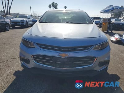 Piąte zdjęcie samochodu w środku: 2018 CHEVROLET MALIBU LT VIN:1G1ZD5STXJF113137 - miniatura