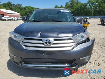 Piąte zdjęcie samochodu w środku: 2012 TOYOTA HIGHLANDER BASE VIN:5TDBK3EH3CS170079 - miniatura