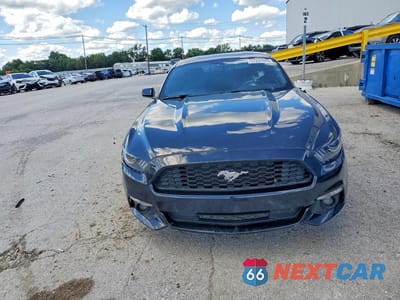 Piąte zdjęcie samochodu w środku: 2016 FORD MUSTANG VIN:1FA6P8AM0G5289809 - miniatura