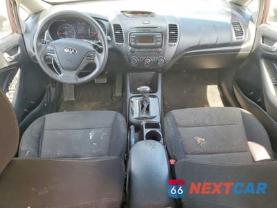Zdjęcie 8 z 12 samochodu: 2018 KIA FORTE LX VIN:3KPFK4A7XJE258798 - miniatura