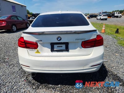Zdjęcie 6 z 12 samochodu: 2018 BMW 320 XI VIN:WBA8E5G58JNV01710 - miniatura
