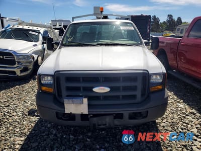 Piąte zdjęcie samochodu w środku: 2006 FORD F350 SRW SUPER DUTY VIN:1FDSF30586EC12138 - miniatura