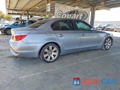 Trzecie zdjęcie samochodu z tyłu: 2007 BMW 530 I VIN:WBANE73547CM53194 - miniatura
