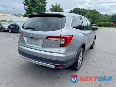 Trzecie zdjęcie samochodu z tyłu: 2019 HONDA PILOT EX VIN:5FNYF6H31KB091237 - miniatura