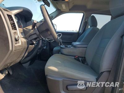 Zdjęcie 7 z 13 samochodu: 2019 RAM 1500 CLASSIC TRADESMAN VIN:1C6RR7FGXKS544496 - miniatura