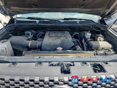 Zdjęcie 11 z 12 samochodu: 2019 TOYOTA TUNDRA CREWMAX SR5 VIN:5TFDW5F18KX815778 - miniatura