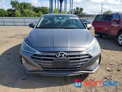 Piąte zdjęcie samochodu w środku: 2019 HYUNDAI ELANTRA SE VIN:5NPD74LF6KH495525 - miniatura