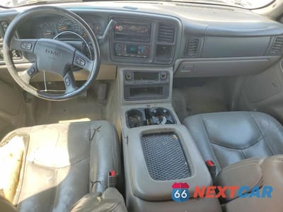 Zdjęcie 8 z 12 samochodu: 2005 GMC YUKON VIN:1GKEK13T75J172186 - miniatura