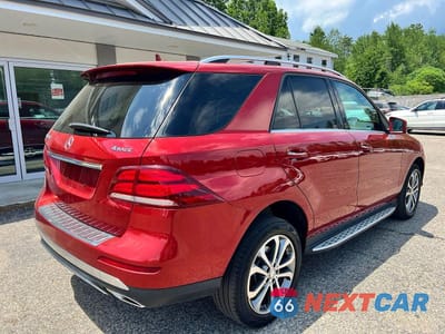 Czwarte zdjęcie samochodu z boku: 2016 MERCEDES-BENZ GLE 350 4MATIC VIN:4JGDA5HB4GA700587 - miniatura