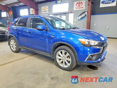 Czwarte zdjęcie samochodu z boku: 2017 MITSUBISHI OUTLANDER SPORT ES VIN:JA4AR3AU4HZ045697 - miniatura